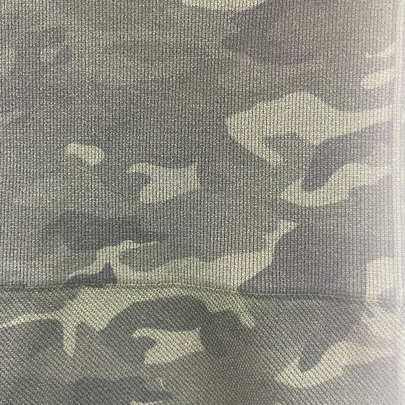 Spanx Stretchy Green Camo Compression Leggings 7/8  Size M - Picture 6 of 7